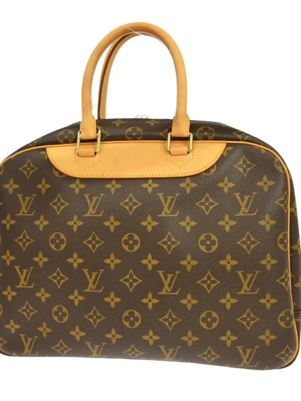 Louis Vuitton outside 	ab